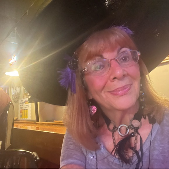 Meet your Posher, Rebeca - Picture 3 of 12